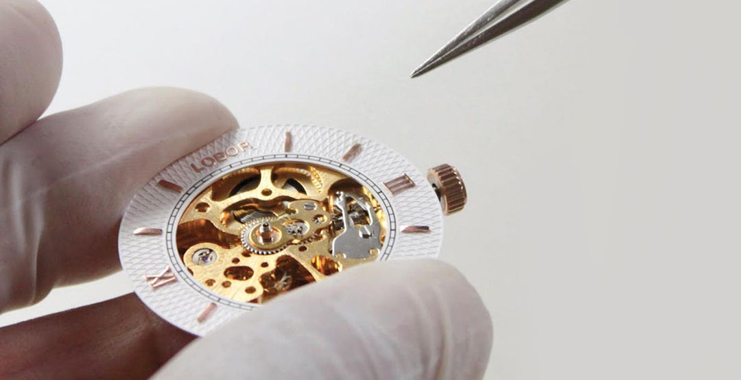 不同於智能手錶,機械手錶不僅設計像藝術品精緻,還能展現個人的品味