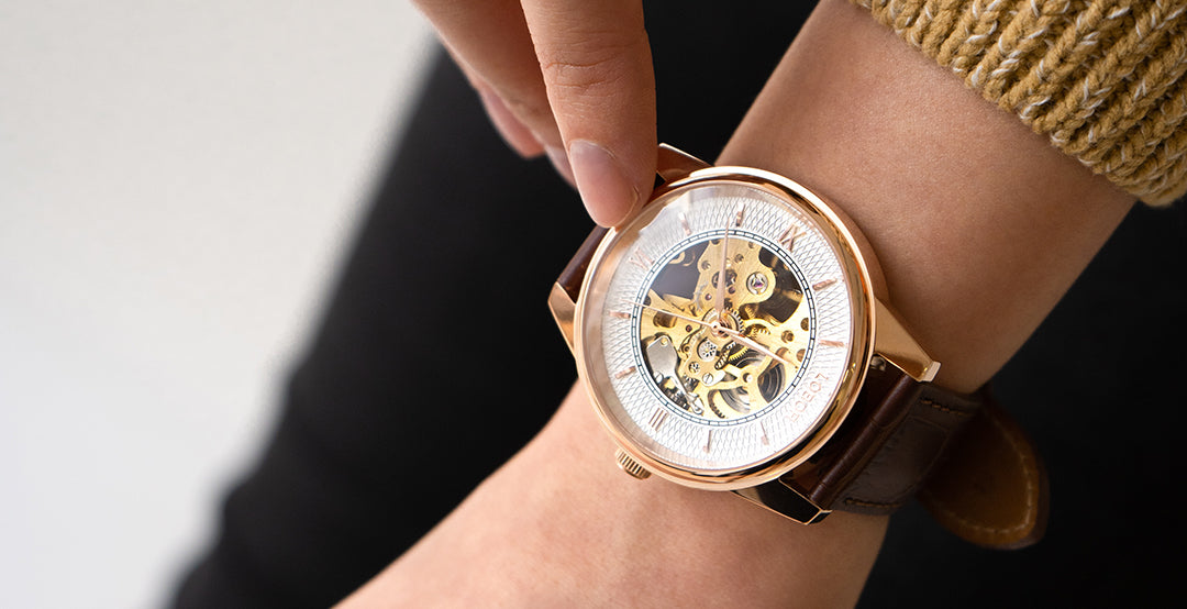 IG瘋狂洗版的鏤空機械錶,最火這款你一定要知道!